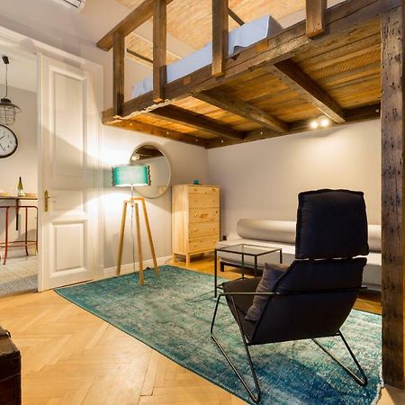 شقة بودابست  في Deluxe Twin Studio In Kazinczy Street المظهر الخارجي الصورة