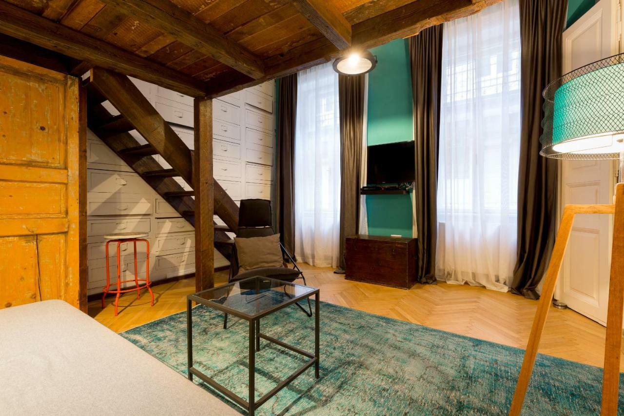 شقة بودابست  في Deluxe Twin Studio In Kazinczy Street المظهر الخارجي الصورة