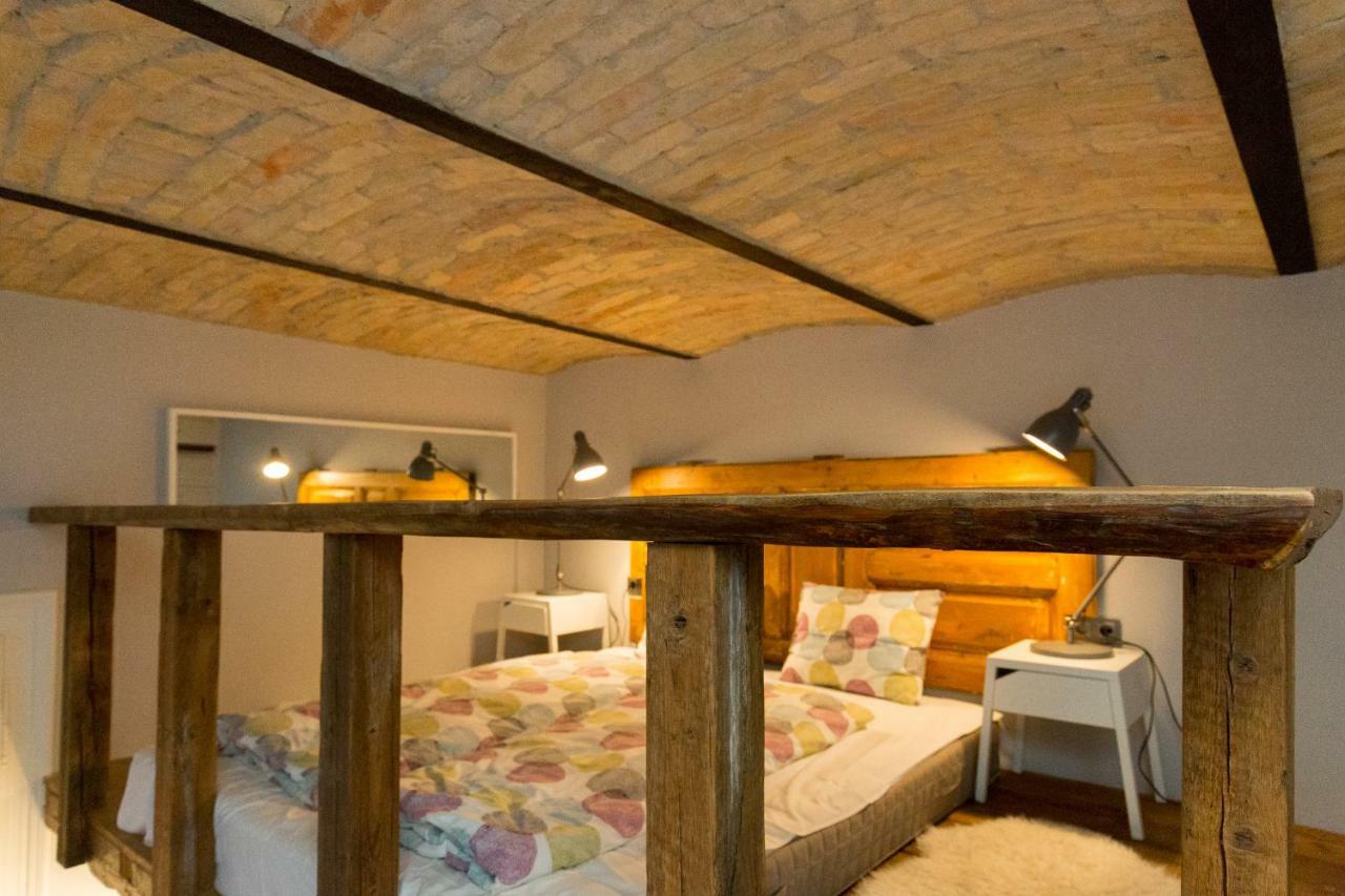 شقة بودابست  في Deluxe Twin Studio In Kazinczy Street المظهر الخارجي الصورة